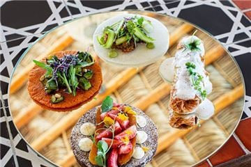 Nuevo Menú de Tacos Afrodisíacos para Avivar el Romance este Verano en Mar Del Cabo en Los Cabos
