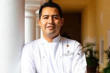 Isaac Esparza es nombrado Gerente de Alimentos y Bebidas y Chef Ejecutivo de Casa Velas en Puerto Vallarta