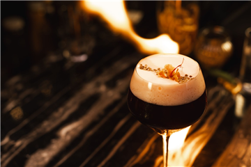 Un nuevo menú de cocteles mágicos, creado por renombrado mago, llega este otoño a Grand Velas Riviera Nayarit