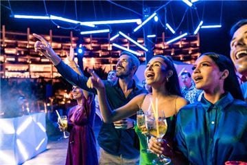 Fiestas de clausura temáticas para eventos corporativos, reuniones y viajes de incentivo 