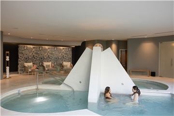 El nuevo SE Spa en Grand Velas Boutique Los Cabos debuta con un tratamiento que incluye una infusión de oro inspirada en las arenas doradas de Baja California