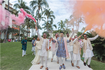 Nuevo Experto en Redes Sociales para Bodas se encarga de la instalación de photobooths, bombas de humo de colores, transiciones de TikTok y más en Velas Resorts