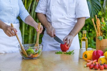 Llega a Casa Velas una experiencia culinaria para adultos mayores que vivan en Puerto Vallarta